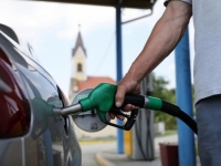 BLAGO NJIMA: Tri grada u FBiH već su s cijenom goriva ispod 3 KM