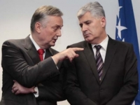 ČOVIĆEV PORTAL PROVOCIRA LAGUMDŽIJU: 'Pere ruke od svega a on je kreirao slučaj Komšić!'