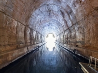 U UTROBI HRVATSKOG OTOKA VIS: Novi život zabranjenog grada koji je napravljen tako da može izdržati i atomski napad (FOTO)