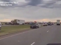 UŽASNA SAOBRAĆAJNA NESREĆA U SAD-u: Zbog pješčane oluje sudarilo se 21 vozilo, poginulo 6 ljudi (VIDEO)