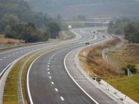 STRAVIČNA NESREĆA U RANO JUTRO: Na autoputu u BiH policajac stradao dok je mijenjao gumu