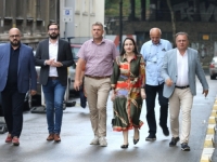 'SB' NA LICU MJESTA: Nikšić predao liste SDP-a CIK-u - 'Bećirović pokazao da je dosljedan političar' (FOTO)