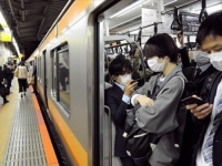 UPUTILI POZIV ZA REVAKCINACIJOM: U Japanu rekordan broj novozaraženih koronavirusom