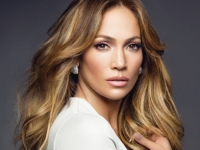 ŽELITE IZGLEDATI KAO JENNIFER LOPEZ: Latino diva tvrdi da botox i operacije nije probala, ali je jednom sastojku iz kuhinje vjerna (VIDEO)