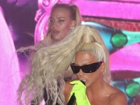 PLAĆAJU JOJ DA NE PJEVA: Karleuša vrućim videom uzvratila na prozivke, fanovi u nevjerici…