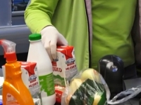 KO PREŽIVI PRIČAT ĆE: Vlast nije briga za građane, potrošačka korpa dostiže vrtoglavih 3.000 maraka...
