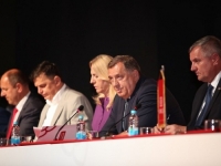 POČEO PREDIZBORNU KAMPANJU: Dodik predstavio novi slogan SNSD-a i objasnio šta predstavlja golub