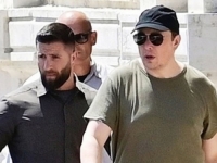 ELON MUSK NA LJETOVANJU SA NOVOM ŽENOM: Njegov izgled u kupaćem postao hit na društvenim mrežama (FOTO)