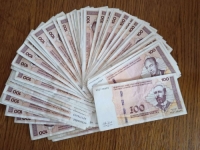 SNSD U KAMPANJI; POMOĆ OD 100 KM: Za dva dana prijavilo se 72.900 mladih