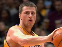 NIKO KAO ON: Bivši košarkaš prodaje dva NBA prstena za pomoć Ukrajini...