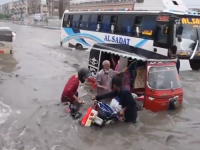 TRAGIČAN BILANS PRIRODNE NESREĆE: Monsunske kiše u Pakistanu odnijele 147 života