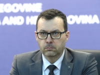 DŽINDIĆ PORUČIO NA FB-u: 'Omogućili smo penzionisanje za još 9.000 ljudi'