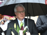 AMBASADOR SAD-a MICHAEL MURPHY: 'Skrušeno i uz duboko poštovanje odajem počast žrtvama genocida'