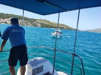 PROPISI SU TU DA SE POŠTUJU: Pomorska policija kaznila Slovenca jer je...