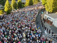 JASNA PORUKA DŽAFEROVIĆA PRED ZGRADOM OHR-a: 'Neka svi dobro zapamte da rješenja moraju pogodovati svim građanima, a ne samo nekim!'