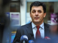 SOCIOLOG SENADIN LAVIĆ: Kuda to vodi novo prekrajanje Bosne? 