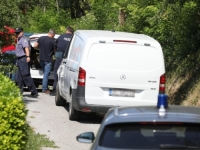 POMAHNITALI MONTAŽER VRATA OCA UBIO GEDOROM: Komšije u šoku - ništa nije ukazivalo na tragediju