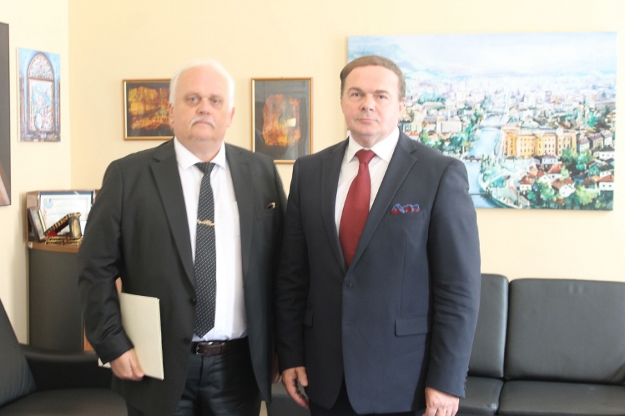 VALERI YOTOV, AMBASADOR BUGARSKE U BiH, ZA 'SB' 'Nema šanse da se