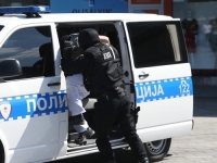 NAORUŽAN 'DO ZUBA': Kod mještanina Kozarske Dubice pronađen čitav arsenal oružja (FOTO)