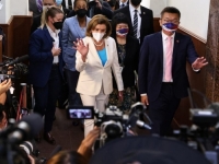 OSTALE SU SAMO KONTROVERZE: Nancy Pelosi napustila Tajvan, ali Kina...