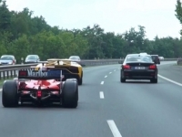 POSVETA FERRARIJU: Misteriozna Formula 1 pojavila se na autocesti