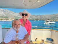 BRENA UŽIVA U LUKSUZU: 'Samo na jahti mogu da odmorim'