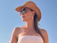 LEJLA PONOVO OČARALA HRVATSKU: Bikini gaćice za kraj augusta (FOTO)