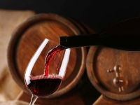 'OBLIK UMJETNIČKOG IZRAŽAVANJA': Proizvođač prodaje vino za 5.000 eura po boci i kaže da ga ne biste trebali piti