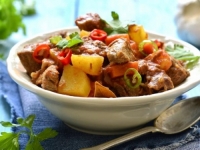 ŠPANSKI GULAŠ: Recept za četiri osobe