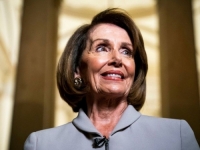 PEKING SE SPREMA DA UZVRATI: Avion u kojem je Nancy Pelosi poletio prema Tajvanu?