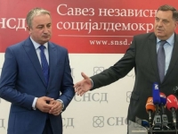 BRANISLAV BORENOVIĆ OGORČEN: 'Pljušte sankcije BiH ka Rusiji dok Dodik lažno srbuje'