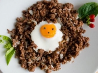 PRIJEDLOG ZA DORUČAK: Dobro poznata, savršena kombinacija mljevenog mesa i jaja