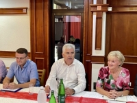 DRAGAN ČOVIĆ POSJETIO ODŽAK I DAO JOŠ JEDNO PREDIZBORNO OBEĆANJE: 'Rješenje problema oko državnog zemljišta nakon izbora'