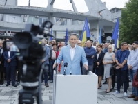 DENIS BEĆIROVIĆ U LUKAVCU: 'Država je svetinja, loša vlast nije i nju ćemo promijeniti'