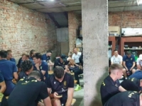 FUDBAL U UKRAJINI: Igrači Rukha i Metalista s terena bježali u sklonište