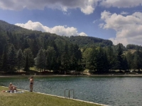 NESTVARNI PRIZORI: Jezero na zapadu Bosne jedan od najljepših turističkih bisera u BiH (FOTO)