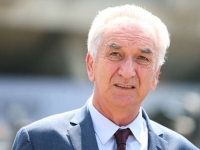 'PAVLE ZAPOČINJE SVOJ DUHOVNI ŽIVOT': Šarović krstio unuka u crkvi Presvete Bogorodice u Sarajevu 