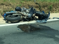 SAOBRAĆAJNA NESREĆA U GRADAČCU: U slijetanju motocikla s ceste poginuo saputnik, vozač teško povrijeđen