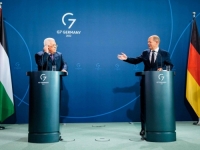 SKANDAL U BERLINU: Dvorana je zanijemila, Olaf Scholz nije mogao vjerovati šta je izjavio palestinski predsjednik!