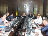 'SB' NA LICU MJESTA: Vlada FBiH usvojila informaciju o epidemiološkoj situaciji; nošenje zaštitnih maski obavezno u...(FOTO)