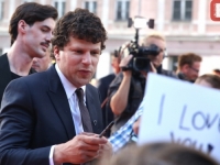 JESSE EISENBERG IMPRESIONIRAN SARAJEVOM: 'Oduvijek sam se htio vratiti i pokazati svojoj supruzi ovaj nevjerovatni grad!'