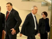 LJUDI SUMNJIVOG MORALA I KAPITALA: 'Dodik 18 godina vlada RS-om, a tvrdi da je politika Mirka Šarovića propala?!'