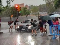 75 HILJADA EURA NESTALO U SEKUNDI: Zvijezda Barcelona opljačkana tokom druženja s navijačima