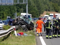 STRAVIČAN SUDAR NA AUTOCESTI KOD KARLOVCA: Poginuo Slovak, sedmero u bolnici