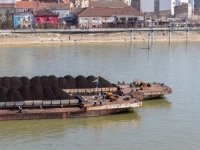 SUŠA NAPRAVILA OGROMAN PROBLEM: Na Dunavu u Bugarskoj zarobljeno više od milion tona uglja za Srbiju