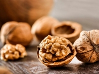 20 GODINA ISTRAŽIVANJA JASNO POKAZALO: Jedite orahe, njihovi efekti na opće zdravlje su impresivni