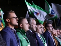 IZETBEGOVIĆ SA GRADSKOG TRGA U BIHAĆU: 'SDA će pružiti ruku svima da napravimo snažan probosanski front'