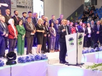SPEKTAKULARAN IZBORNI SKUP NES-a U CAZINU: 'Urušili su ekonomski sistem i učinili nas metama. Mi to želimo i možemo popraviti!'