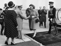 DOBILA JE ŽESTOKE KRITIKE, ALI SE NA TO NIJE OBAZIRALA: Prije 50 godina kraljica Elizabeta je posjetom Jugoslaviji ispisala historiju (FOTO, VIDEO)