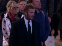 ZA KRALJICU NIŠTA NIJE TEŠKO: Legendarni kapiten engleske nogometne reprezentacije čekao 12 sati u redu da bi odao počast Elizabeti (FOTO)